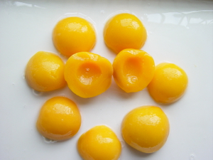 Canned Yellow Peaches